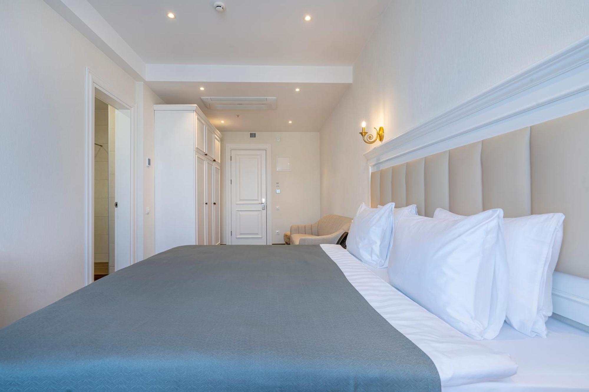 Iris Hotel Tbilisi ภายนอก รูปภาพ